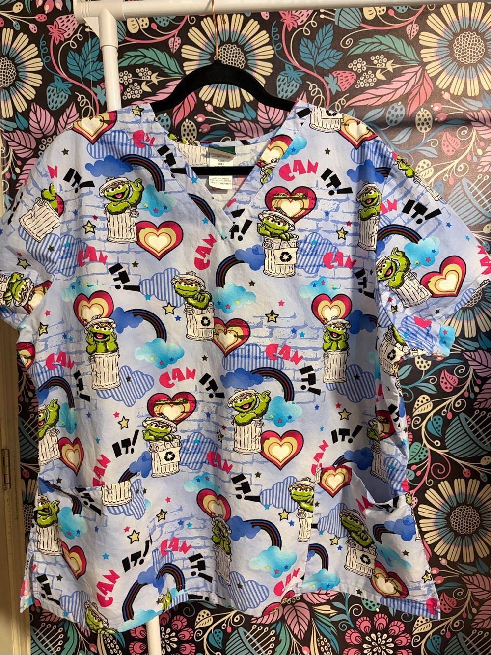 Sesame Street Blue Multicolor Oscar the Grouch Print Women's Scrub Top